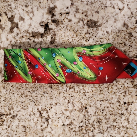JERRY GARCIA CHRISTMAS NECK TIE, USED, RED WITH TREE & ORNAMENTS - Picture 1 of 5